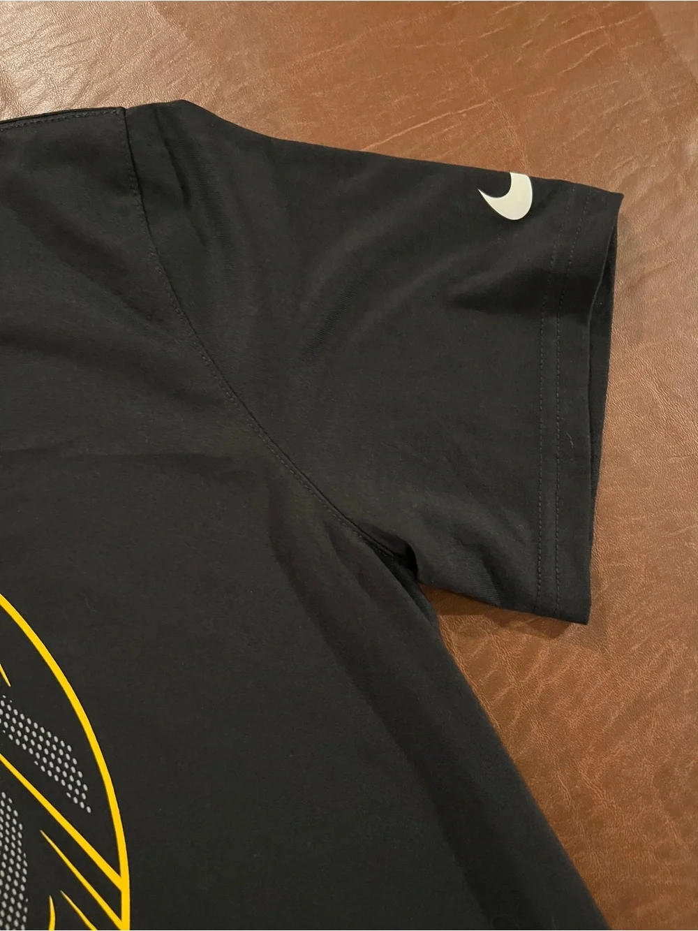 Nike DRI-Fit Pittsburgh Steelers Activewear Shirt - Size Medium